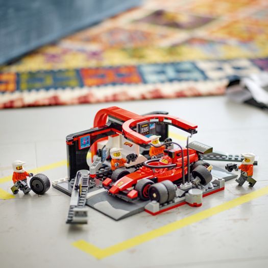 Купити  Конструктор LEGO City Піт-стоп і піт-екіпаж F1® з болідом Ferrari (60443) по Україні