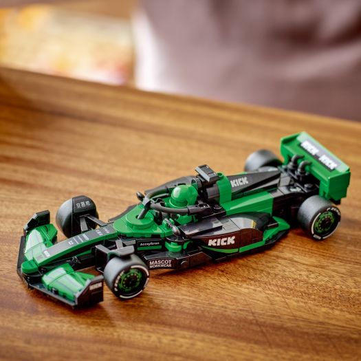 Купить  Конструктор LEGO Speed Champions Автомобиль для гонок KICK Sauber F1 (77247) по Украине