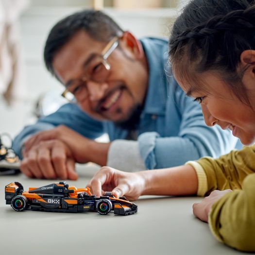 Купити  Конструктор LEGO Speed Champions Автомобіль для перегонів McLaren F1 (77251)  в більш ніж 30 містах України